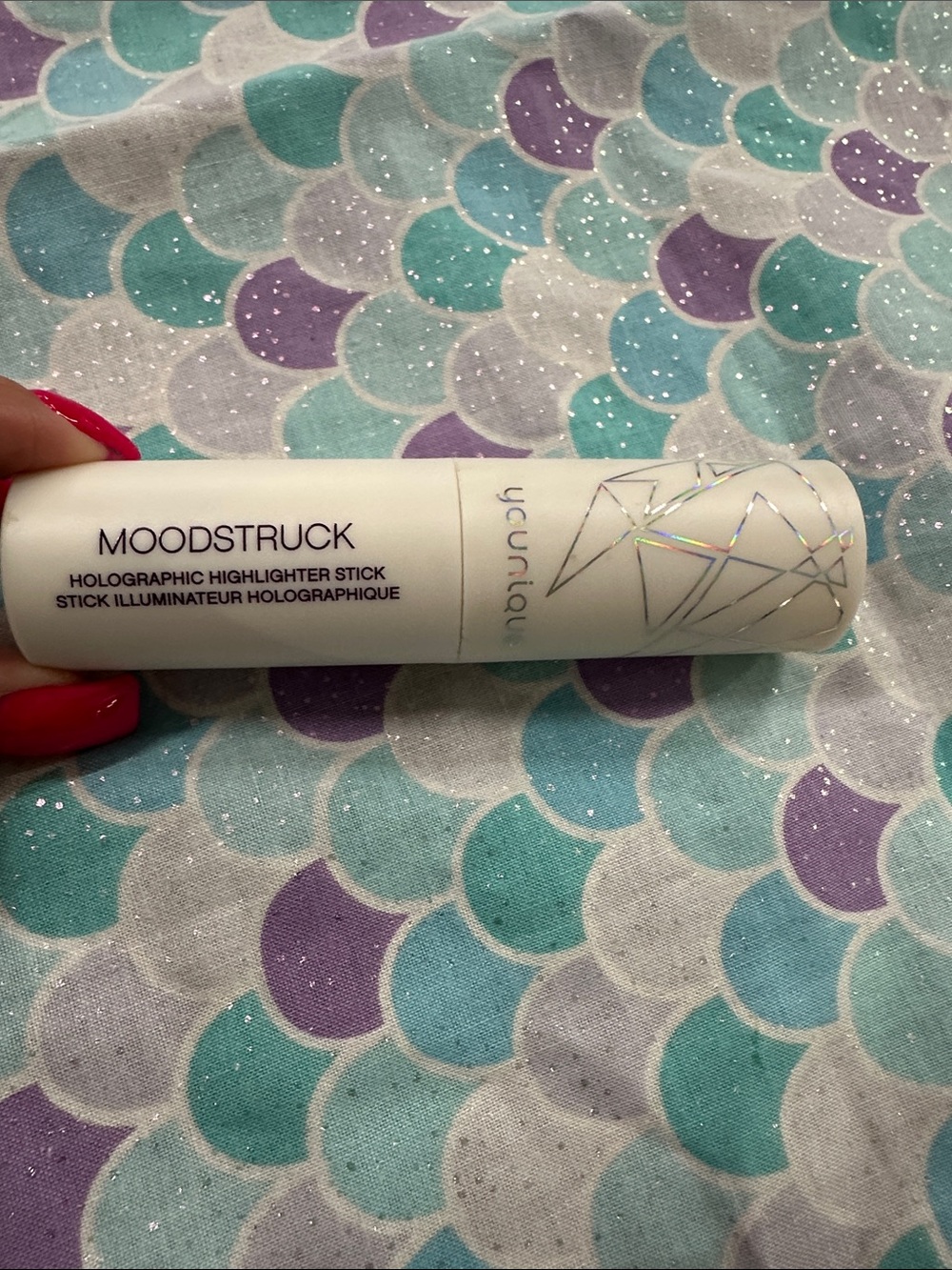 Younique Moodstruck Holographic Highlighter Stick -